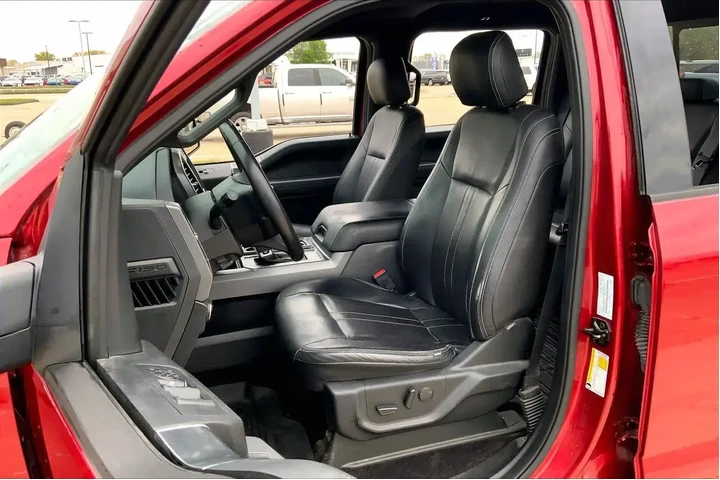 $30988 : Ford F-150 2019 4x4 XLT 4dr image 8