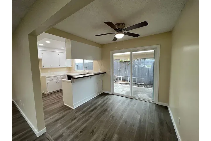 $2695 : Grove17091 Unit B Available image 4