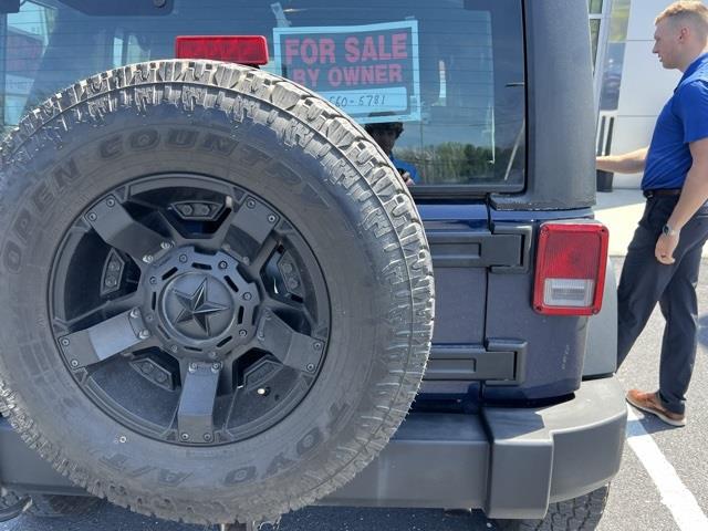 $22417 : PRE-OWNED 2013 JEEP WRANGLER image 4