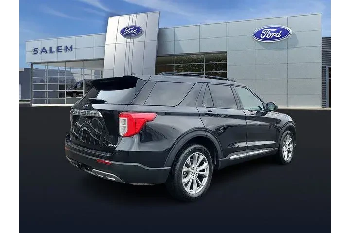 $31999 : Ford Explorer 2023 AWD XLT 4 image 3