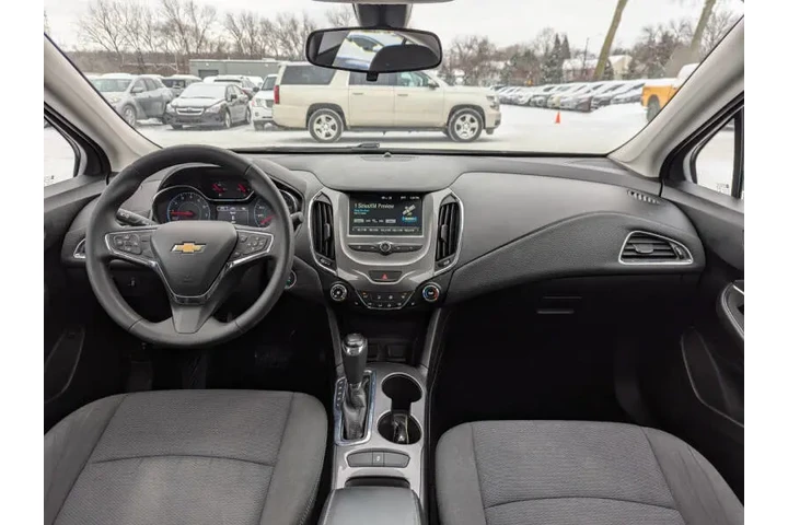 $12975 : 2017 Cruze LT Auto image 3