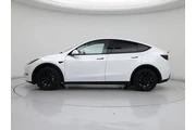 $31998 : Tesla Model Y 2023 AWD 4dr C thumbnail