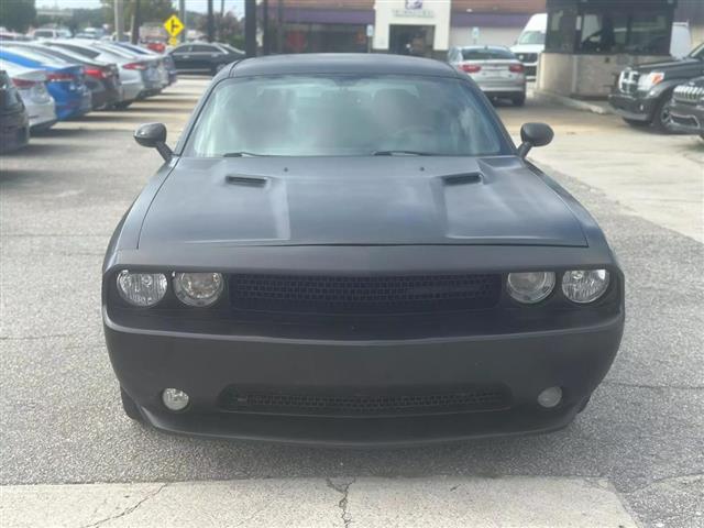 2012 DODGE CHALLENGER image 10