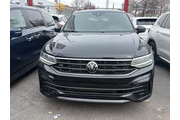 $19990 : Volkswagen Tiguan 2022 SE R- thumbnail