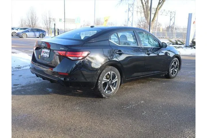 $16977 : Nissan Sentra 2024 SV 4dr Se image 8