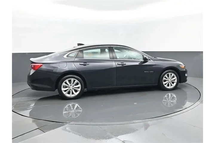 $16432 : Chevrolet Malibu 2023 LT 4dr image 4