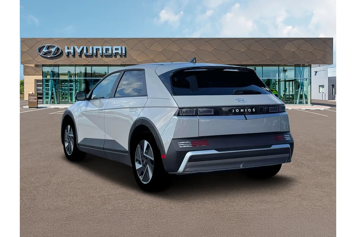 $29999 : Hyundai IONIQ 5 2026 SE Stan image 5