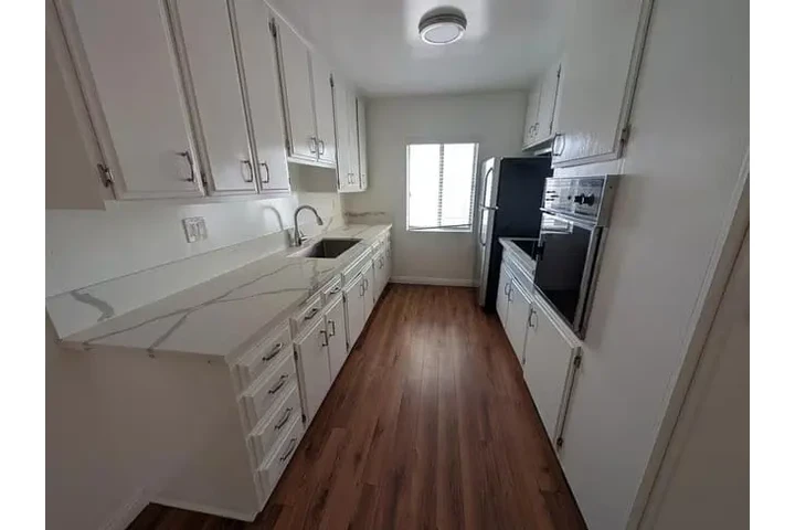 $1100 : Alquiler Apartamento LA image 8