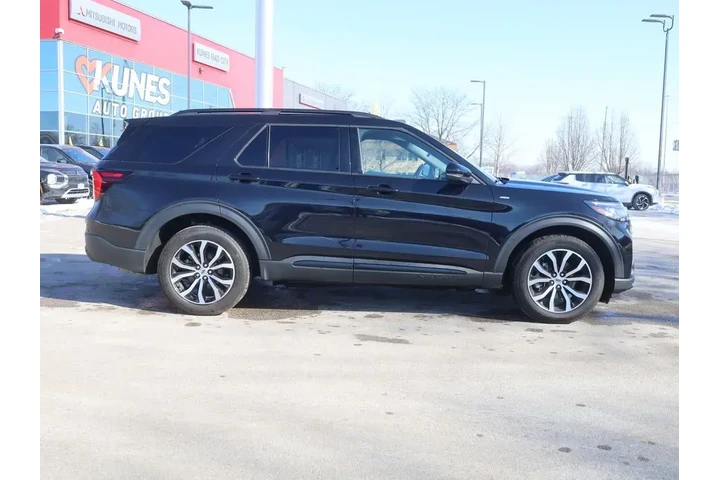 $39477 : Ford Explorer 2025 AWD ST-Li image 10