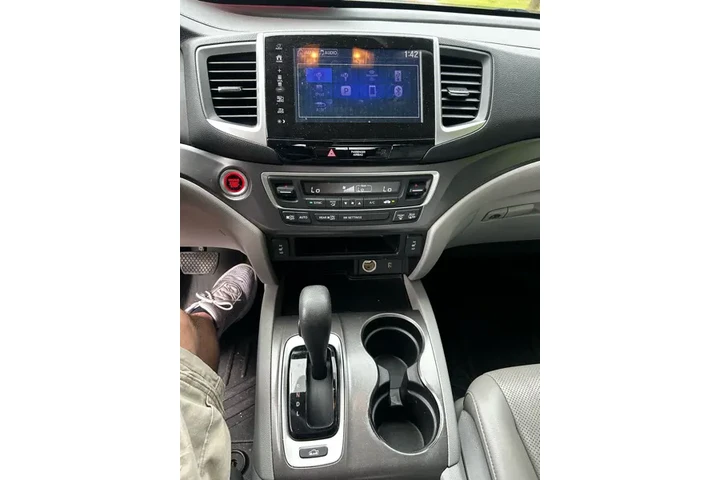 $16995 : 2018 Ridgeline RTL-T AWD image 8