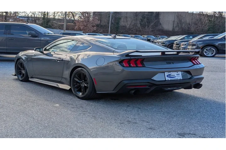 $39000 : Ford Mustang 2024 GT 2dr Fas image 4