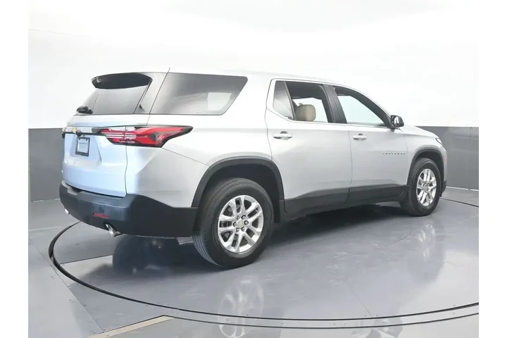 $20991 : Chevrolet Traverse 2022 LS 4 image 6