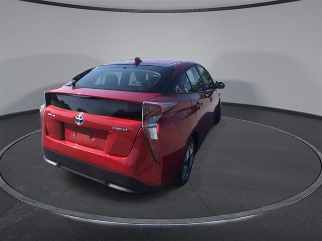 $13600 : PRE-OWNED 2016 TOYOTA PRIUS F image 8