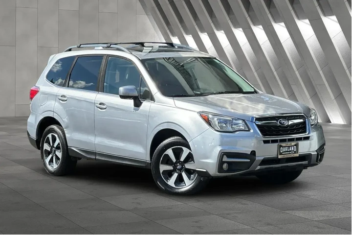 Subaru Forester 2017 AWD 2.5 image 2