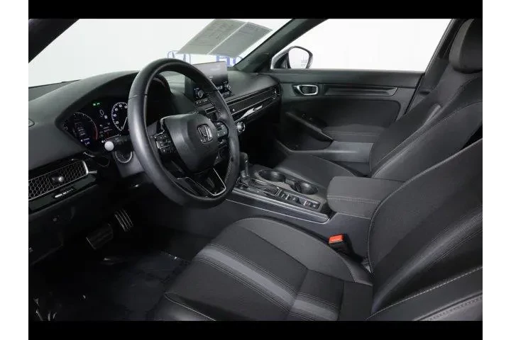 $27875 : Honda Civic 2025 Sport 4dr S image 9