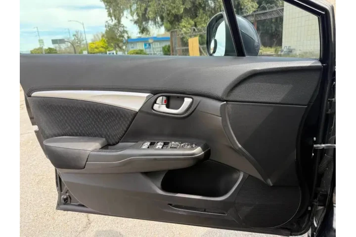 $16995 : 2015 Civic EX image 9