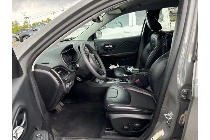 $24877 : Jeep Cherokee 2022 4x4 Trail image 4