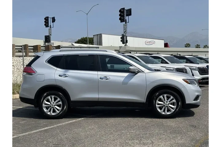 $8999 : Nissan Rogue 2015 S 4dr Cros image 2