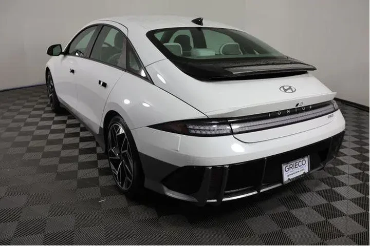 $23500 : Hyundai IONIQ 6 2023 AWD SEL image 6