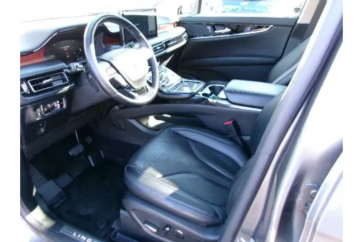 $37882 : Lincoln Nautilus 2023 AWD Re image 10