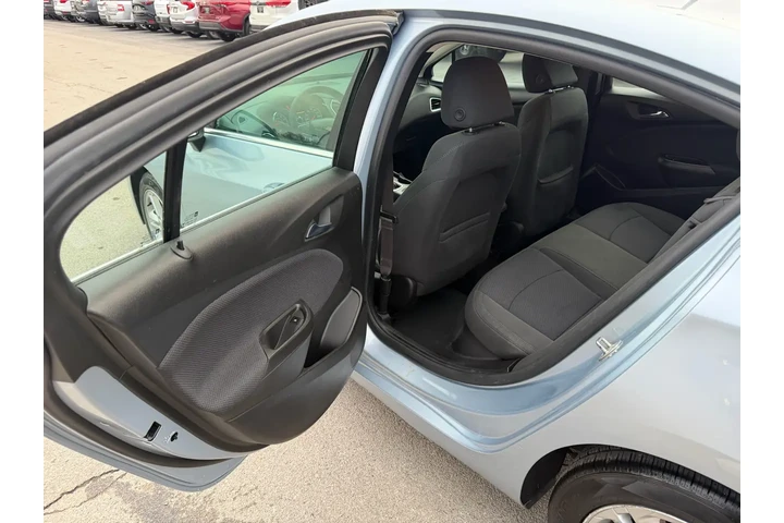 $9980 : 2017 Cruze 4dr Sdn 1.4L LT w/ image 9