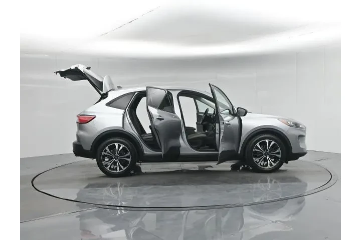 $20400 : Ford Escape 2022 SE 4dr SUV image 5