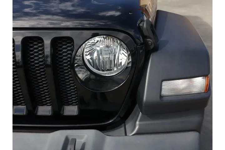 $30702 : Jeep Wrangler Unlimited 2021 image 9