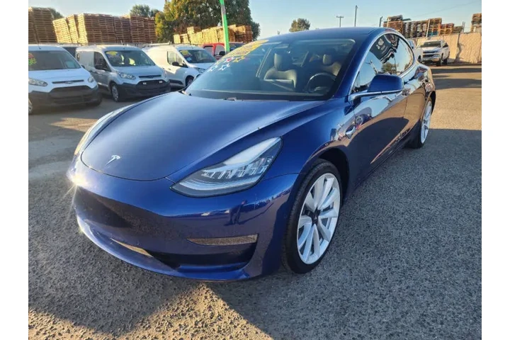 $21999 : 2018 Model 3 Long Range image 6