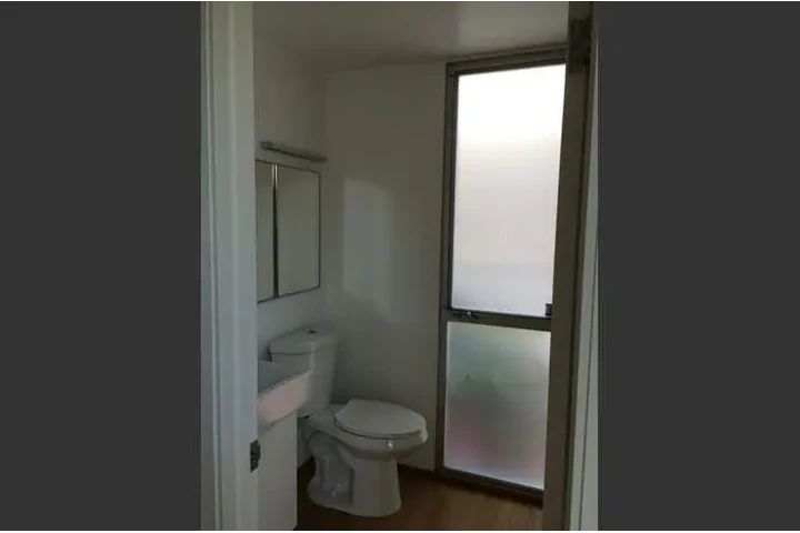 $2000 : Encantadora casa de 1 dormitor image 5