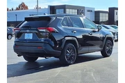 $12970 : Toyota RAV4 2019 LE 4dr SUV thumbnail