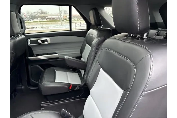 $29994 : Ford Explorer 2023 XLT 4dr S image 10