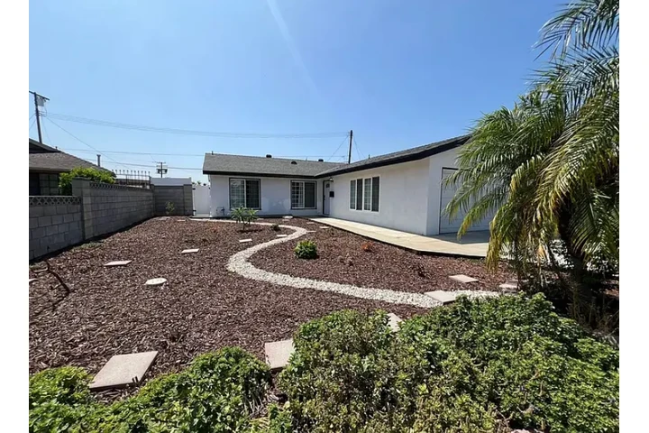 $1549 : El Monte, CA. This 3 bedroom image 3
