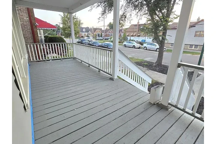 $1050 : Encantadora de 3 dormitorios image 2