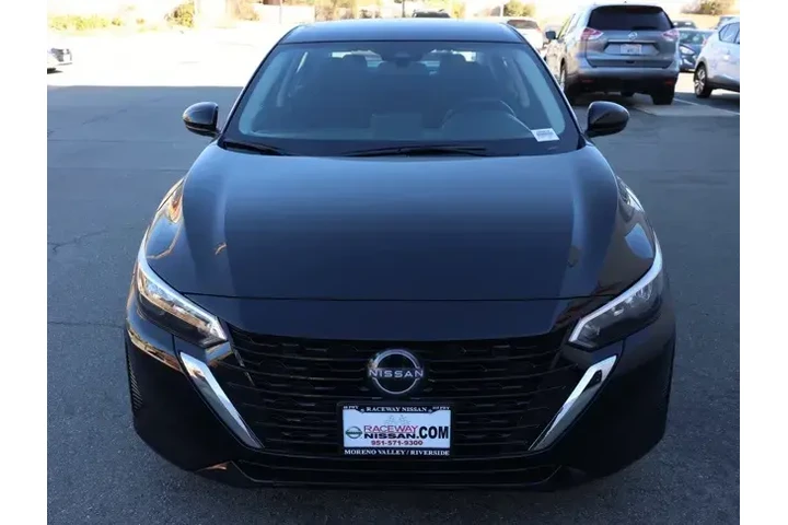 $19326 : Nissan Sentra 2025 SV 4dr Se image 9