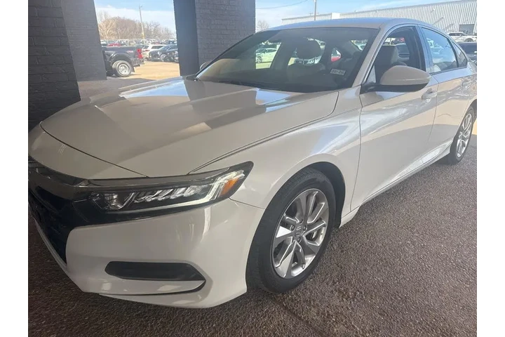 $21359 : Honda Accord 2019 LX 4dr Sed image 1