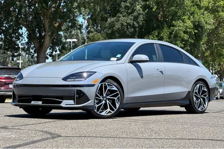 $25990 : Hyundai IONIQ 6 2023 SEL 4dr image 1