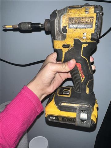 $120 : Drill 20v image 1