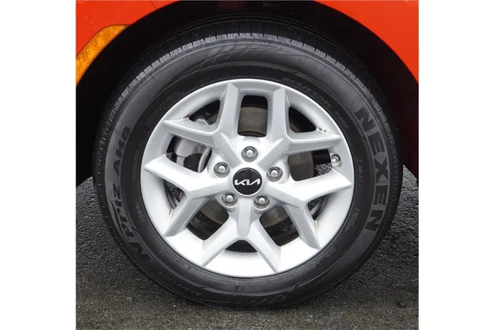 $17250 : 2024 Soul LX image 10