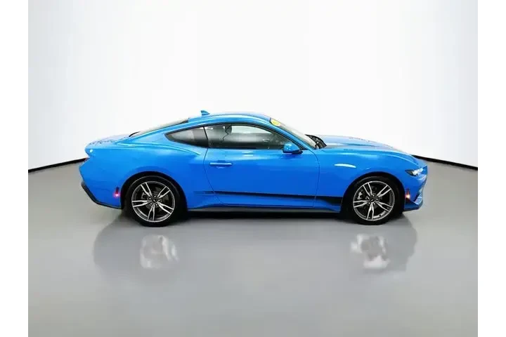 $28990 : Ford Mustang 2024 EcoBoost 2 image 8