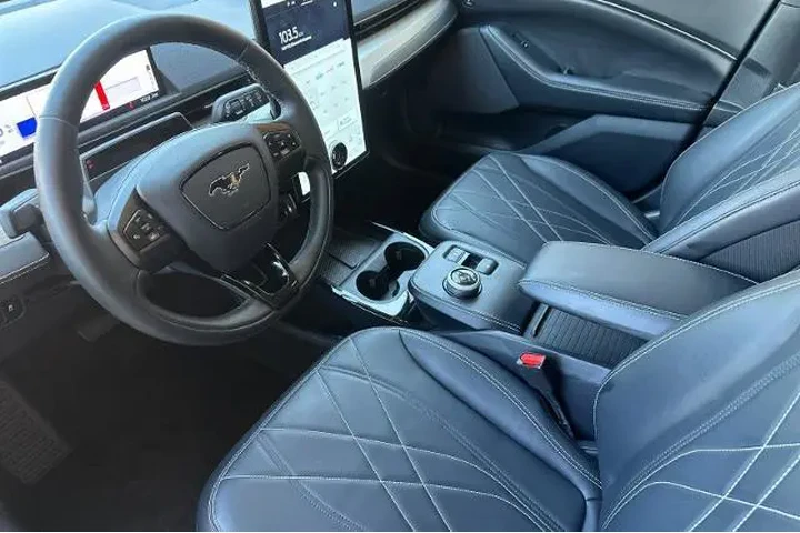 $26995 : Ford Mustang Mach-E 2023 AWD image 10