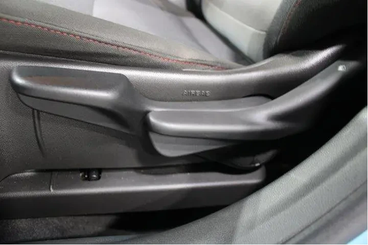 $22987 : Chevrolet Trax 2025 RS 4dr C image 4