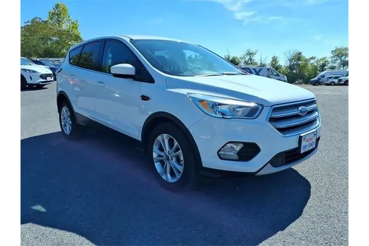 $12900 : Ford Escape 2017 SE 4dr SUV image 3