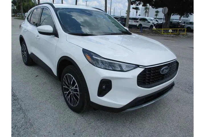 $29995 : Ford Escape Plug-In Hybrid 2 image 1