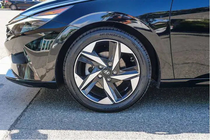 $21000 : Hyundai ELANTRA 2023 Limited image 10