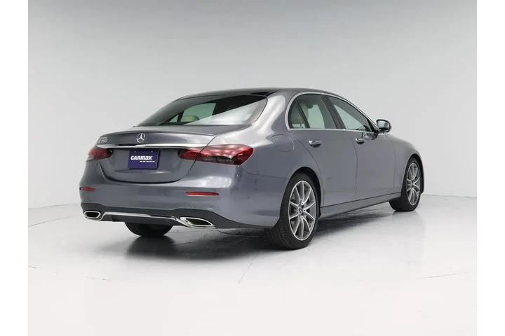 $37998 : Mercedes-Benz E-Class 2022 E image 8