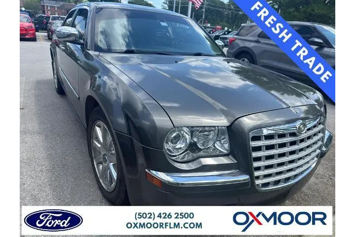 $9977 : Chrysler 300 2010 C HEMI 4dr image 1