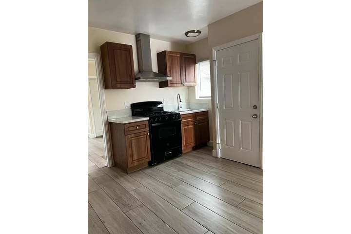 $3200 : Casa de 3 dormitorios y 2 baño image 9