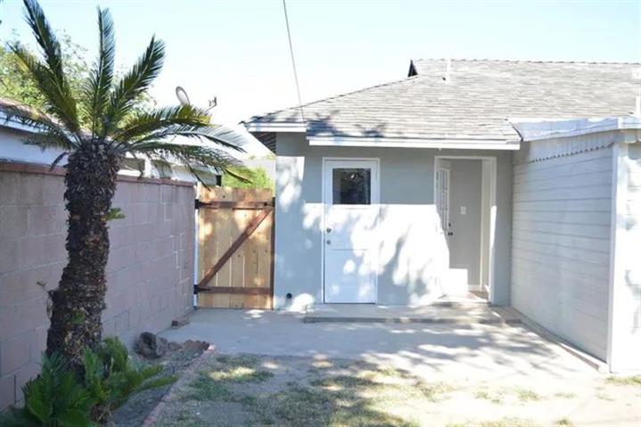 $1600 : Norwalk CASA image 7