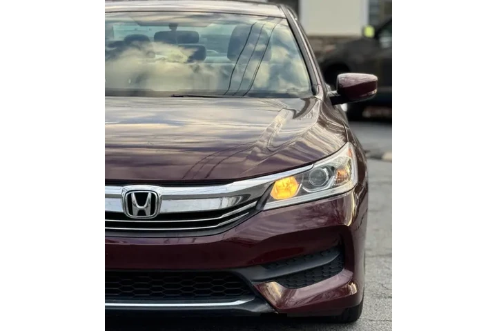 2017 Accord LX image 3