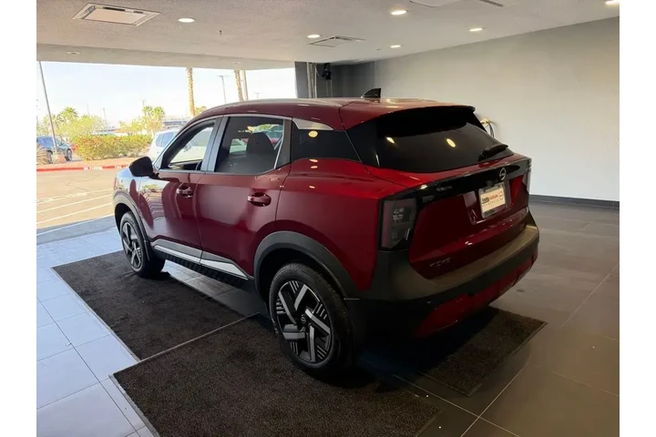 $24984 : Nissan Kicks 2026 SV 4dr Cro image 7